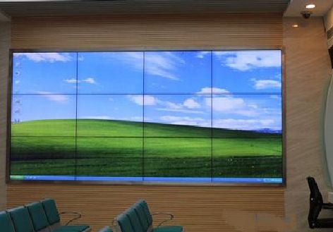 理塘液晶拼接屏的另类用法。